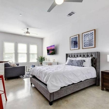 Vibrant Downtown Studio Wifi Pool Gym San Antonio Bagian luar foto